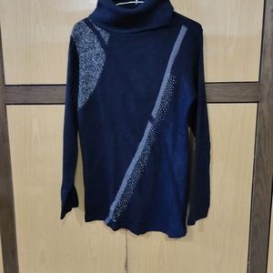 High neck sweater